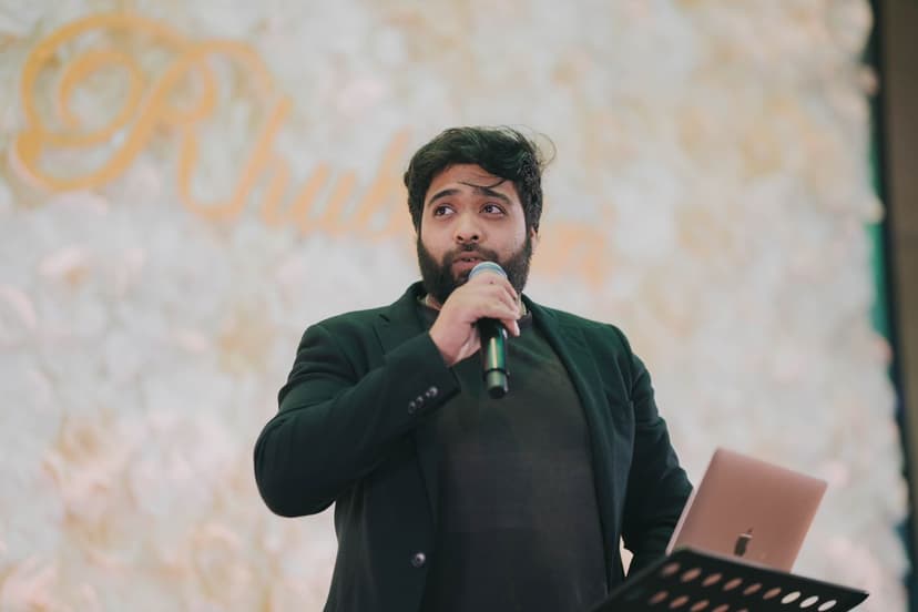 Shaun speaking at an event